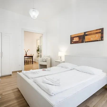 Apartment Bpr B4 Club
