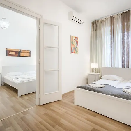 Apartment Bpr B4 Club *